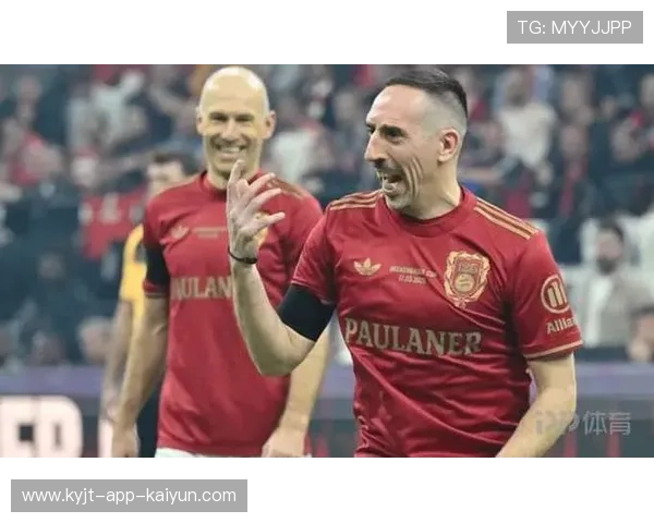 孔帕尼：你知道罗本内切但防不住，我们球员还没达到罗贝里的成就-直播吧